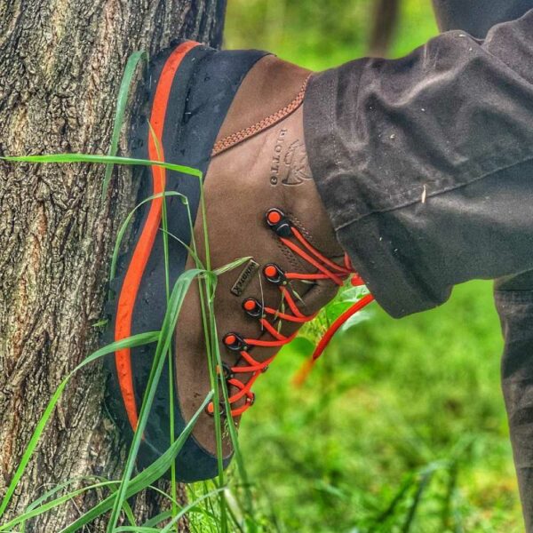 Botas de caza y trekking con cordones DIOTTO imagen lifestyle