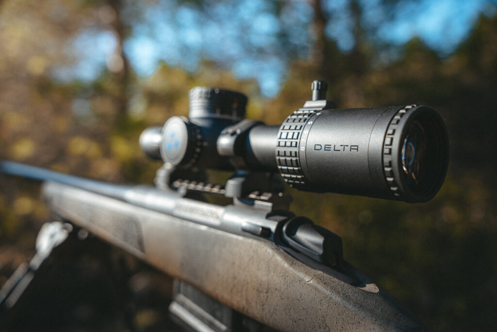 imagen Lifestyle Delta Stryker HD 1-8x24 detalle